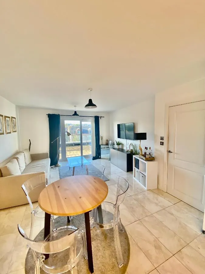 Captivating 1-Bed Apartment Greater London Belvedere