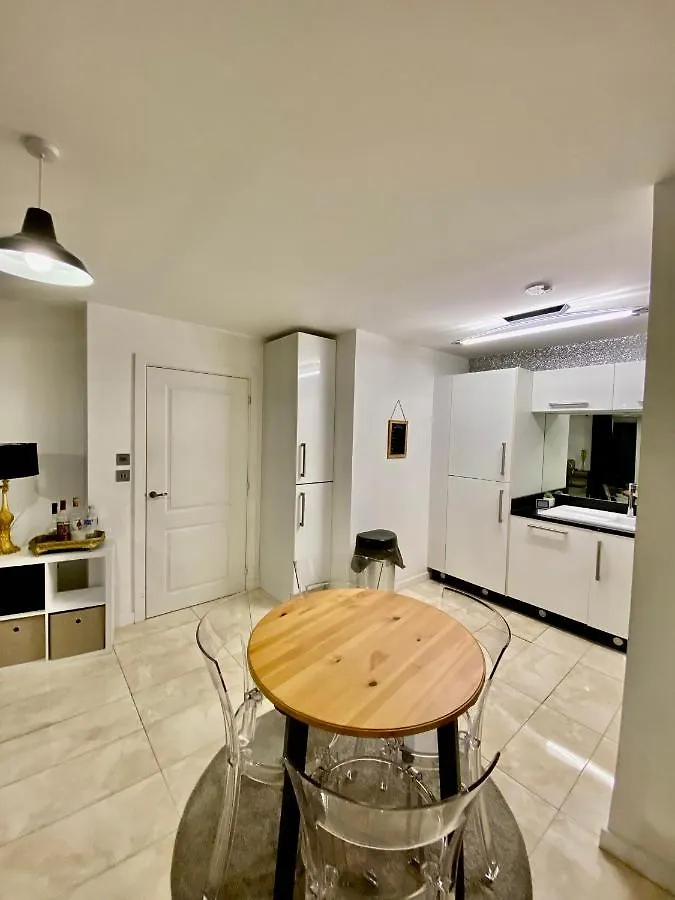 Captivating 1-Bed Apartment Greater London Belvedere 0*,